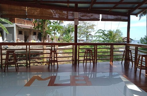 Larena Apartment | MLB BEACHFRONT APARTMENT