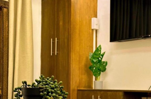 Las Pinas Apartment | MM Luxury Lodge