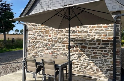 Saint-Quentin-les-Chardonnets Cottage | Modern & comfortable cottage with private terrace, perfect for 2 in Normandy