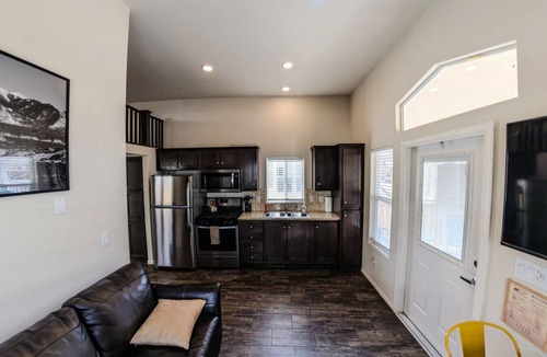 Moab House | Moab Tiny Home Near Arches | Sleeps 6 | Desert Views | La Sal Vista