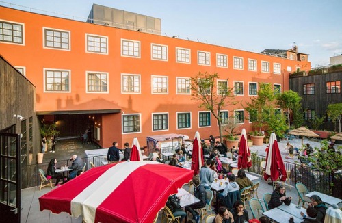 Les Puces de Saint-Ouen Hotel | MOB HOTEL Paris Les Puces