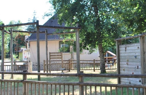 Monceaux-sur-Dordogne House | Mobile home with terrace for 6 people