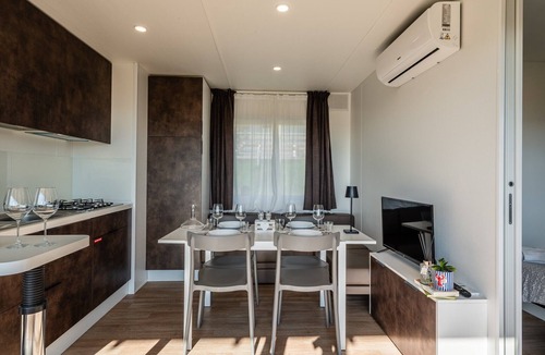 Margine Coperta-Traversagna House | Mobile Home 'Camping Belsito Evo Maxi 514' with Shared Pool, Wi-Fi & Air Conditioning