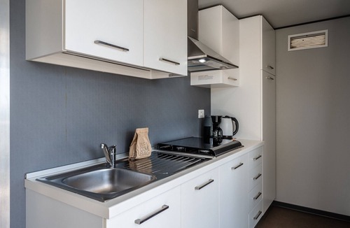 Margine Coperta-Traversagna House | Mobile Home 'Camping Belsito Venere 508' with Shared Pool, Wi-Fi & Air Conditioning