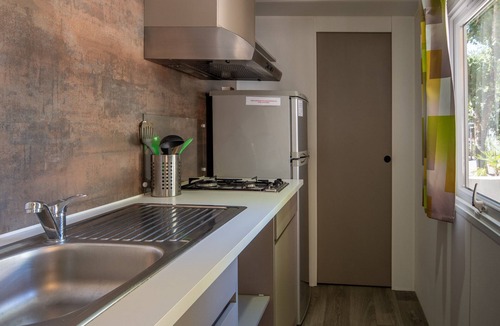 Lavilledieu RV Rental | Mobile Home 'Confort D - 1-5 People' with Shared Pool, Private Terrace and Shared Garden