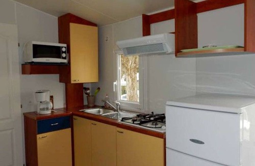 Tallard House | Mobile home for 4 with terrace in Tallard