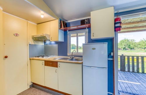 Le Cailar House | Mobile Home 'Mon Gite En Camargue' with Private Terrace, Private Garden and Air Conditioning