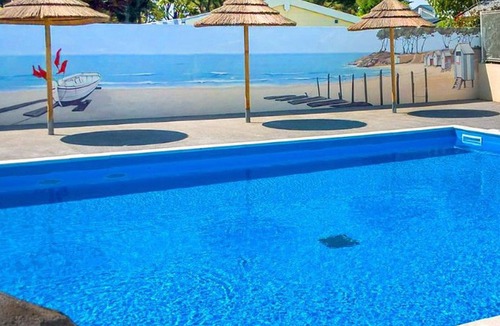 Brem Sur Mer House | Mobile home pet friendly - 6 guests