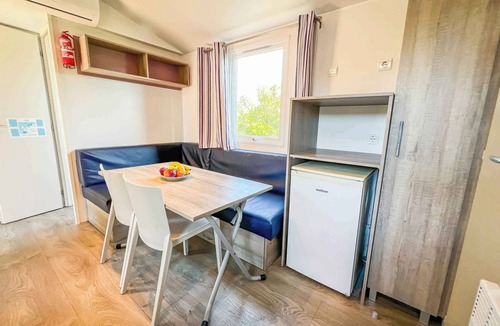 Martinsicuro House | Mobile home with air conditioning, terrace and pool