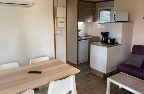 Gurmencon Ski Chalet | Mobile Home with Terrace in Gurmençon