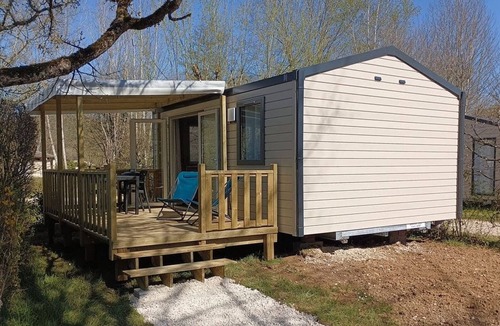 Grolejac House | Mobile Home with Terrace in Groléjac