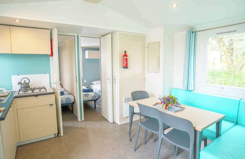 Castelletto Sopra Ticino House | Mobile home with air conditioning, terrace and pool