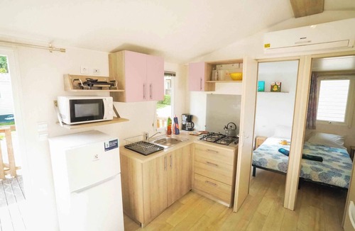 Torre di Fine House | Mobilehome with air conditioning, terrace and pool
