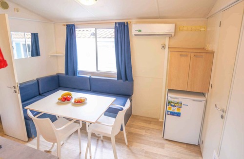 Sami House | Mobilehome with air conditioning, terrace and pool