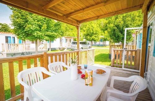 Rosapineta House | Mobilehome with air conditioning, terrace and pool