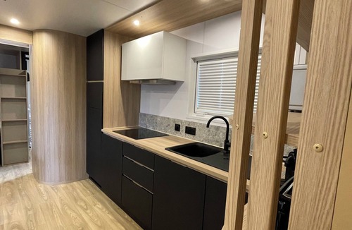 La Garde-Freinet House | Mobilhome GRIMAUD - Campsite & Spa MIREMER 4* - France