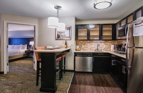 Marquette Apartment | Mobility-Accessible 1-Bedroom King Suite