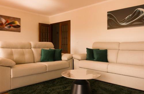 Atouguia da Baleia Villa | Moby Dick Guesthouse