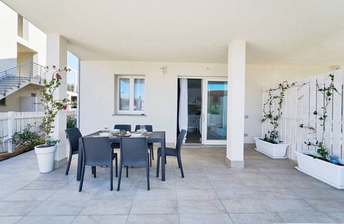 Trinita d'Agultu e Vignola Apartment | Modern rental Isola Rossa Ulivi