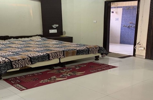 Kharar Apartment | Modern Apartment with Kitchen & Wi-Fi – Perfect for Work & Relaxation