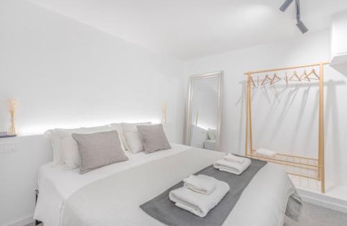 Old Town Apartment | Modena's Graffiti House in the Heart of MoVida