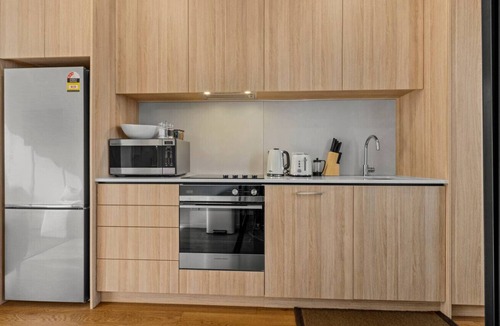 Grey Lynn House | Modern Townhouse | Parking & Backyard nr Ponsonby