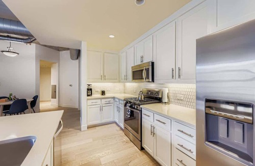 Central Boulder Apartment | Modern 1 BDR in Peloton - All the Amenities