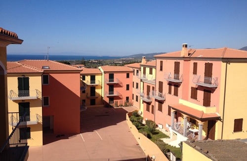 La Muddizza Apartment | Modern 1 bed apartment sleep 3 sea view only 700mt from sea