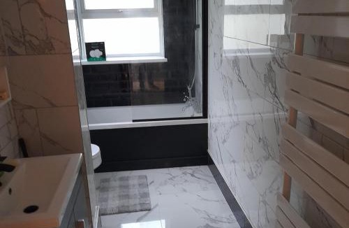 Dover Apartment | Modern 1-Bed Flat in Dover