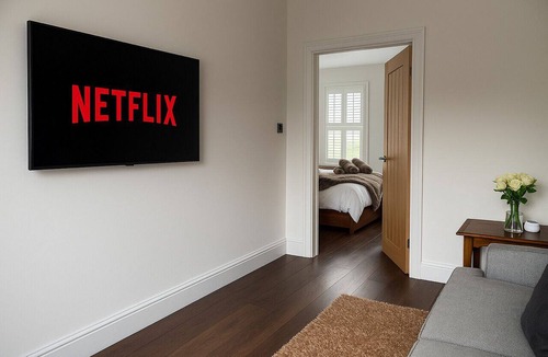 Harrogate Apartment | Modern 1 Bed Flat with Super King Bed in Harrogate - Fantastic Location