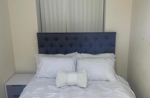Old Trafford Apartment | Modern 1-Bed Penthouse Steps from Old Trafford
