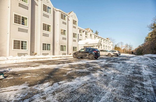 Sturbridge Apartment | Modern 1-bedroom apartment in peaceful Sturbridge with AC
