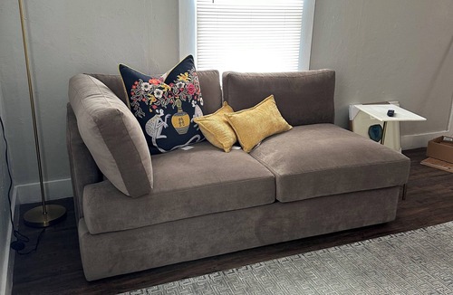 Clinton House | Modern 1-Bedroom Retreat Just Steps from Historic Route 66 with new appliances.