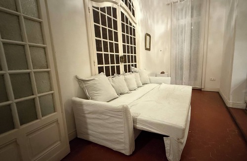 Belsunce Apartment | Modern 111m² in Central Marseille.