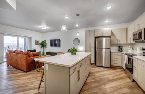 Draper Apartment | Modern 1bd Apartment w/Amenity Access