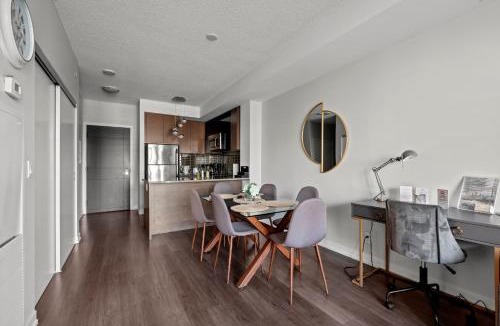 Yonge-Eglinton Apartment | Modern 1Bd & Den Condo with Balcony Lillian St