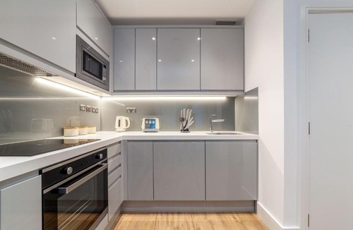 Hanger Hill Apartment | Modern 1Bed Flat in Ealing Near Tube & Shops