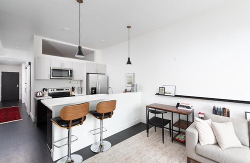 Milwaukee Apartment | Modern 1BR Apt with Skywalk to Fiserv, Rooftop, and Parking