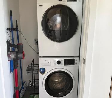 Langford Apartment | Modern 1BR Suite with Laundry, Workspace & WiFi