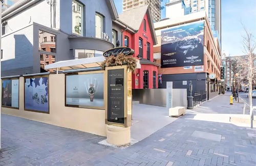 Bloor-Yorkville Apartment | Modern 1BR with Breathtaking Yorkville View