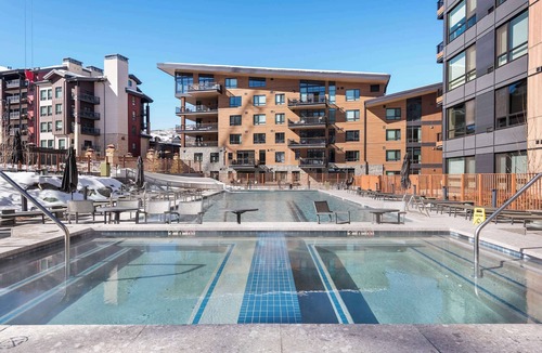 Snowmass Village Condo | Modern 2 bd 2 ba Ski in & Ski out Condo in Base Village