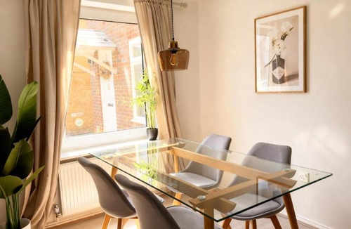 Ramsgate Apartment | Modern 2-Bed Apartment in Ramsgate