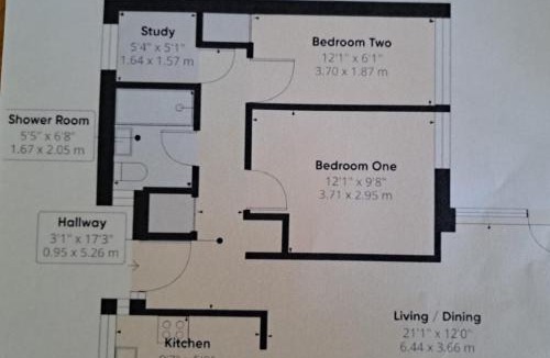 Calne House | MODERN 2 BED BUNGALOW SLEEPS 4 Pet friendly