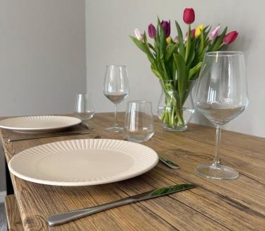Rosyth Apartment | Modern 2-bed flat - Free Parking - Near Edinburgh
