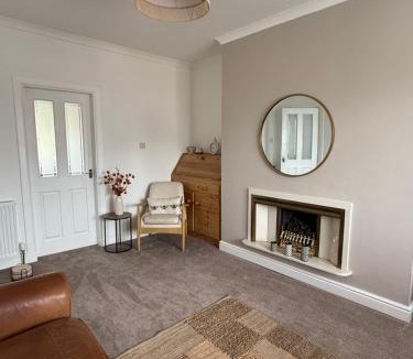 Dumfries Apartment | Modern 2 bed with secure driveway