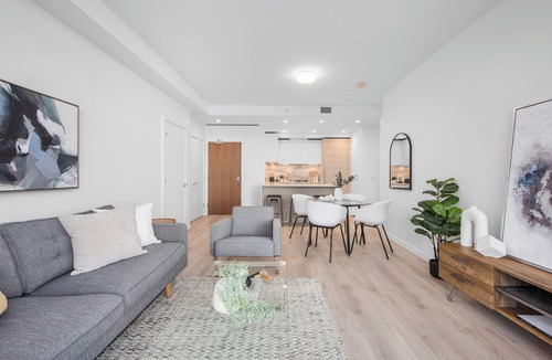 Downtown New Westminster Condo | Modern 2-bedroom condo with amazing water views