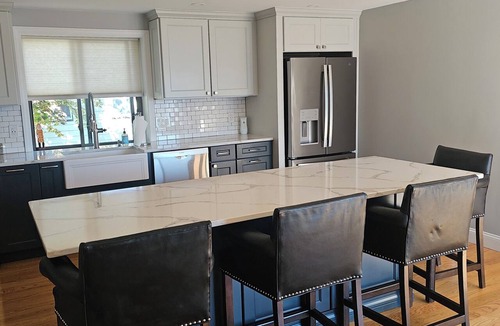 Beverly Condo | Modern 2-bedroom condo 1 mile to Salem