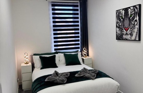 Murthill Apartment | Modern 2 Bedroom Ground Floor Apartment in Dundee, Free Parking