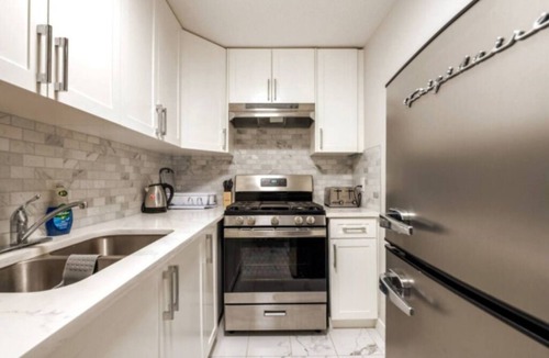 Symons Valley House | Modern 2-Bedroom Retreat Near Airport & Banff!