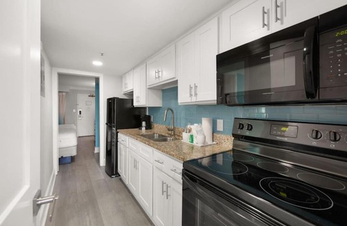 Myrtle Beach House | Modern 2 Queen Condo - Premier Resort w Excellent Amenities